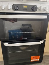 Hotpoint Cooker- white