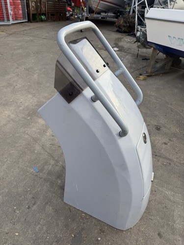 Highfield rib console with - rib,