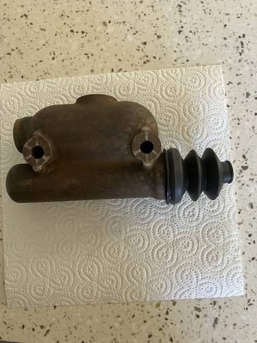 Lockheed brake master cylinder - lockheed,