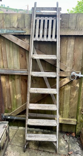 Vintage wooden step - vintage,