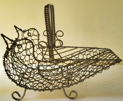 Vintage brass wire - hen, shaped