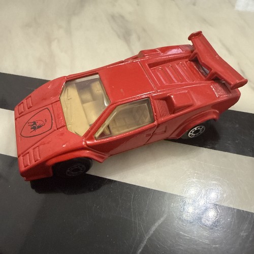 Matchbox lamorghini countach - matchbox,