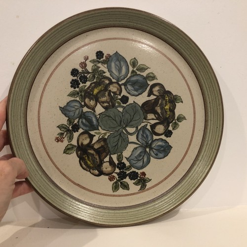 Purbeck pottery flower - purbeck, plate