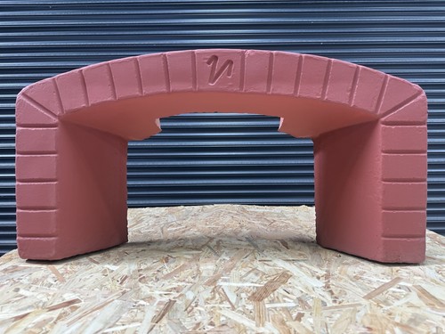 Pizza oven arch and - pizza, front