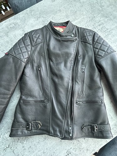 Small vintage wolf leathers - vintage,