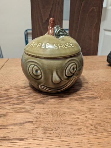 Sylvac apple sauce face pot - face,