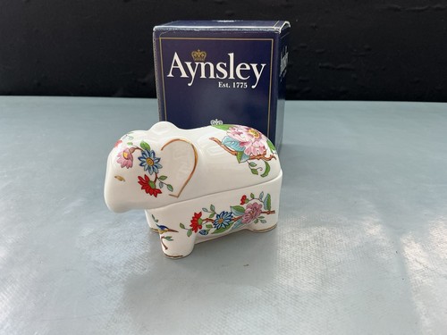 Aynsley pembroke animals - aynsley,