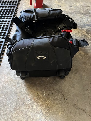 Oakley luggage - oakley,