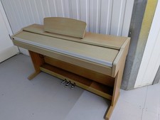 Yamaha Arius YDP-131 Digital