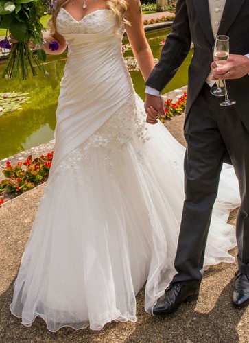 Beautiful wedding dress - , size