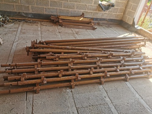 Kwikstage scaffolding tower - scaffolding,