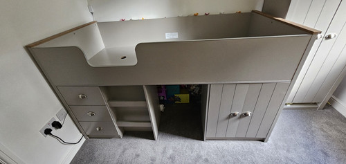 Cabin mid sleeper bed - /,