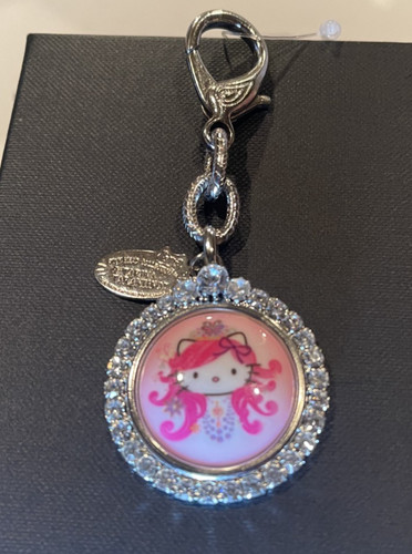 Tarina tarantino hello kitty - tarina,