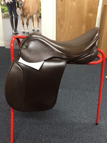 Ideal working hunter saddle - 18,