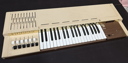 Vintage bontempi reed organ - b9,