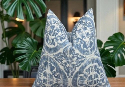 Decorative cushion cover - decorative,