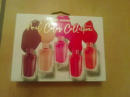 Beauty concepts nail color - beauty, concepts: