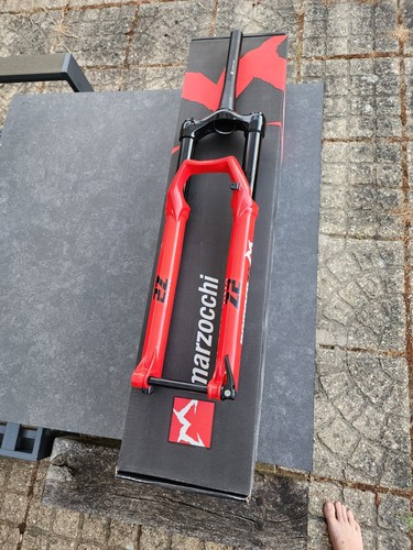 Marzocchi bomber 140mm - z2, 29"