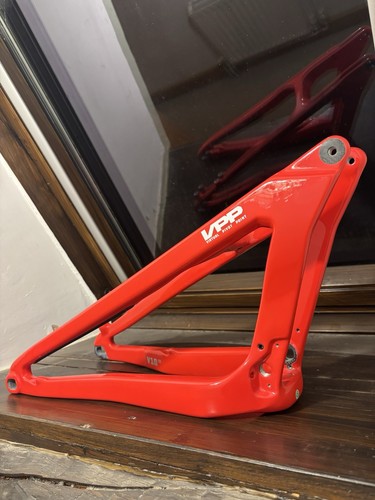 Santa cruz v10 rear end - santa,