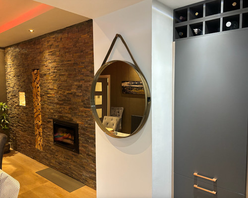 Large round mirror - -, hay