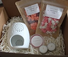 Wicks & Wishes Luxury Soy & Gel Wax Melt Ceramic Burner Gift Set 