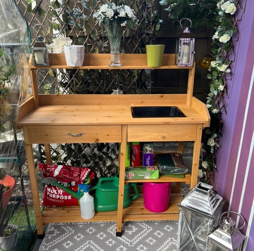Wooden potting bench with - bench,