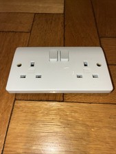 MK K2747 Double Twin Switched