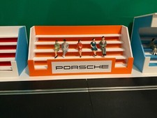 1:32 Scale Porsche Grandstand & 5 seated figures Scalextric Carrera SCX Building