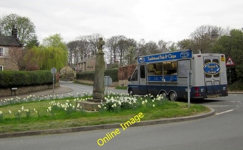Photo 6x4 cross and - cross,