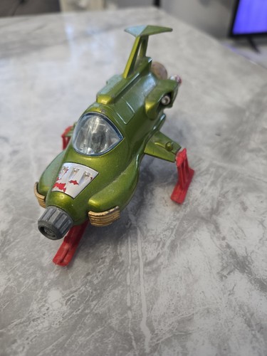 Dinky toys ufo - dinky,