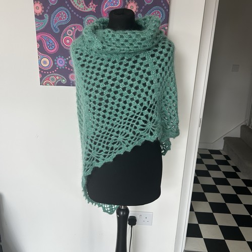 Stunning green mohair poncho - stunning,