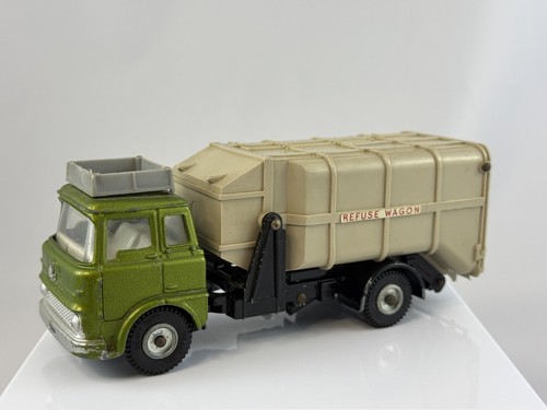 Dinky toys bedford refuse - bedford,