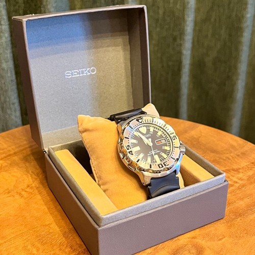 Seiko black monster - seiko,