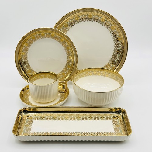 Piece luxury porcelain - 32-piece,