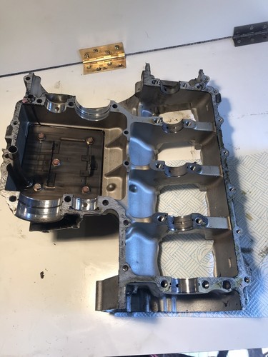 Zx9r upper crank case 1998 - case,
