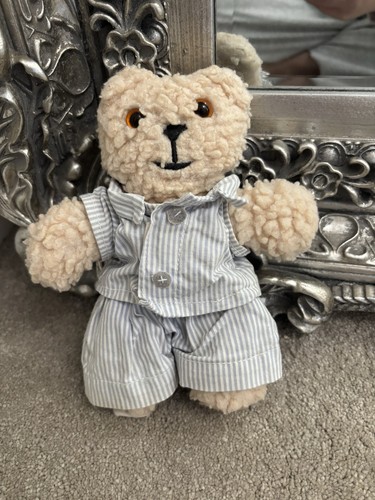 Old bear and - old,