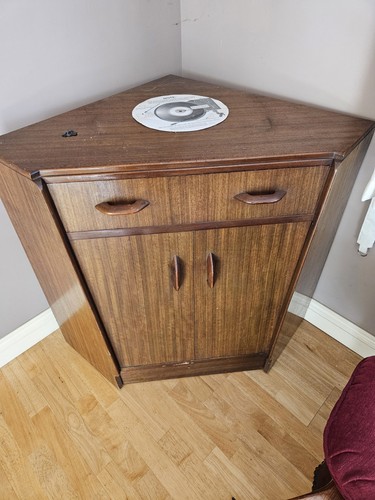Drinks cabinet - drinks,