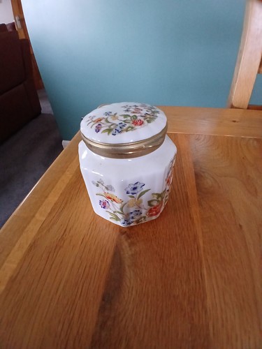 Aynsley lidded pot - aynsley, cottage