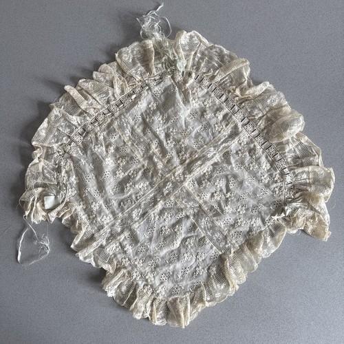 Antique broderie anglaise - broderie,