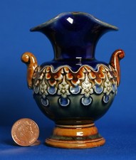 SMALL ORNATE DOULTON LAMBETH