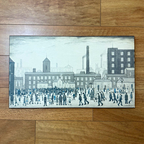 Lowry outside the - lowry,