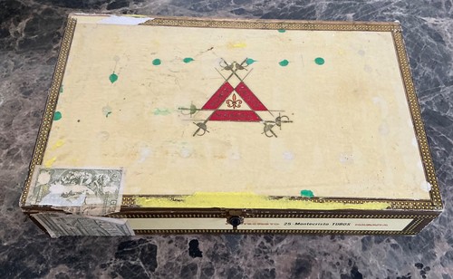 Montecristo empty cigar box - empty,
