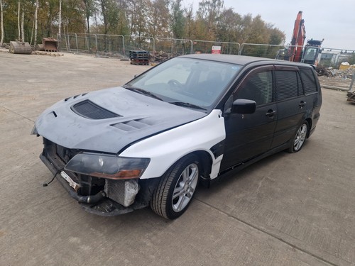 Breaking mitsubishi lancer - mitsubishi,