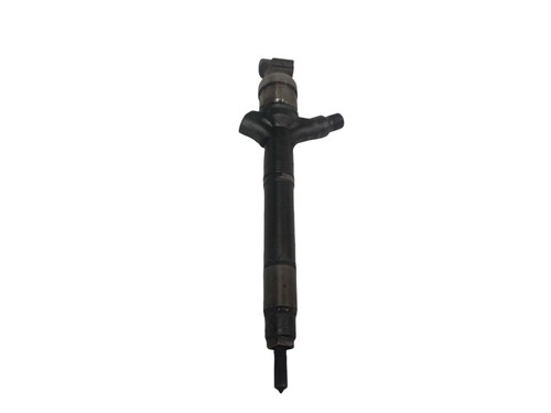 Toyota avensis fuel injector - avensis,