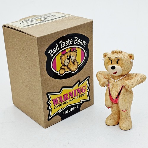 Piranha bad taste - piranha, bears