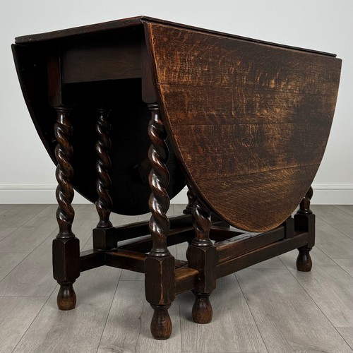 Antique 20th century - 20th, oak