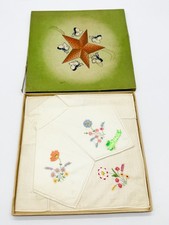 VINTAGE BOXED IRISH LINEN HANDKERCHIEFS EMBROIDERED FLORAL LADIES HANKIES