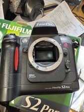 FUJI FINEPIX S2 PRO DIGITAL