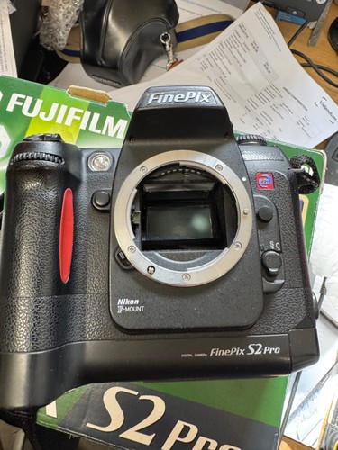 Fuji finepix pro digital - s2,