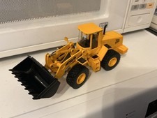 HEAVY JOAL 1:35 SCALE  JCB